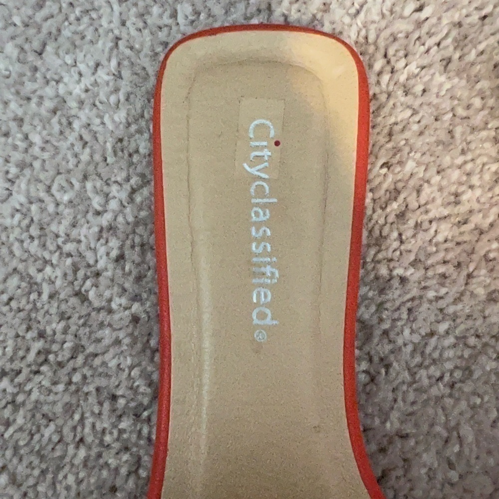 𝅺city‎ Classified Women’s Orange Slide Sandals Size 7 - Picture 3 of 3